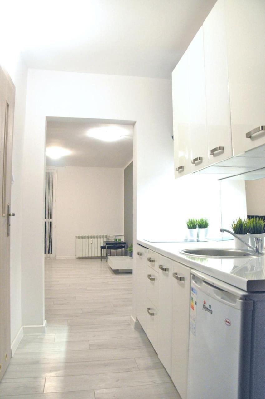 Nice And Comfy Studio Close To Old Town And Metro. Varşovia Exterior foto