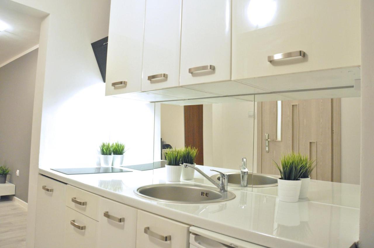 Nice And Comfy Studio Close To Old Town And Metro. Varşovia Exterior foto