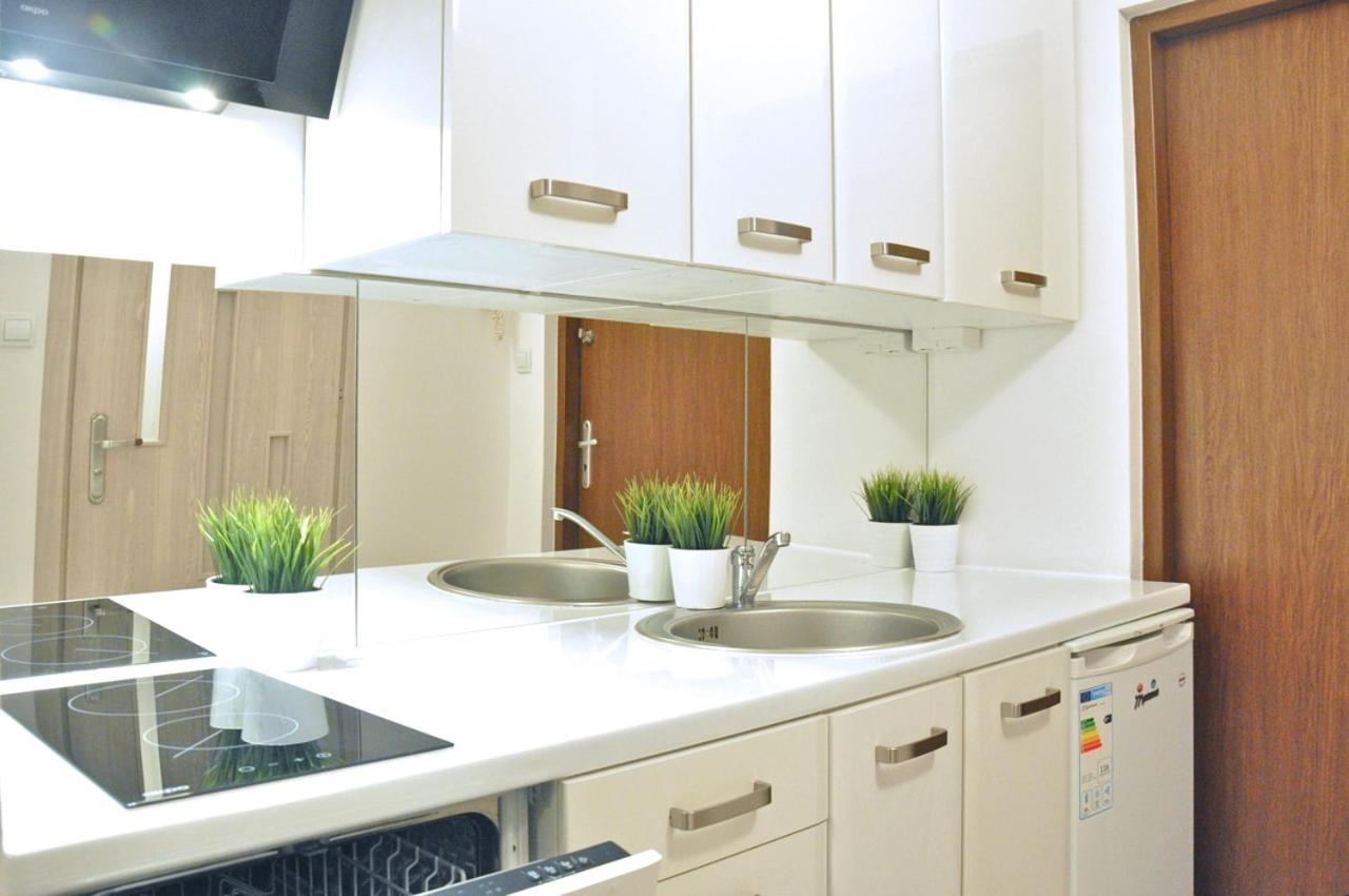 Nice And Comfy Studio Close To Old Town And Metro. Varşovia Exterior foto